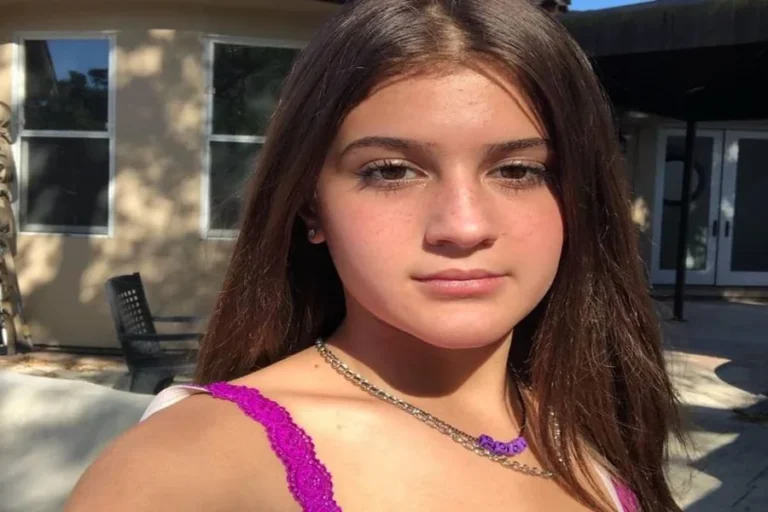 How Old is Jenny Popach
