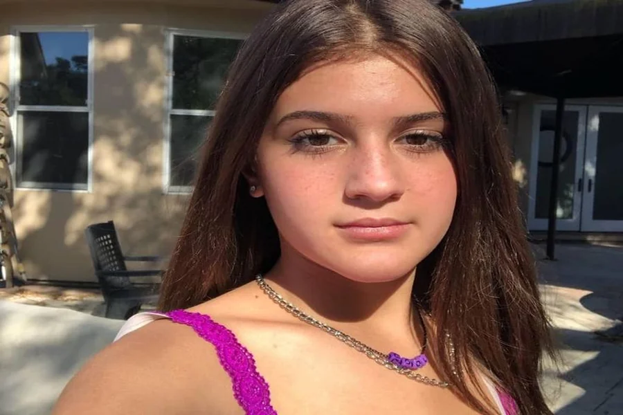 How Old is Jenny Popach