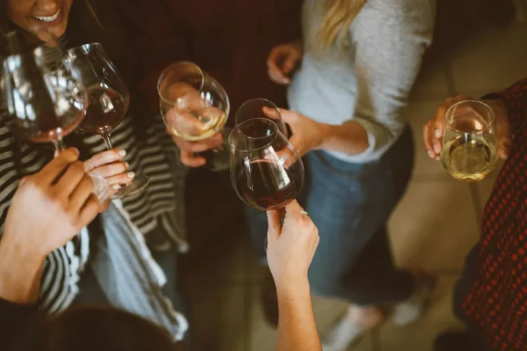 How to Get Ready for a Big Night Without Turning It Into an All-Day Job